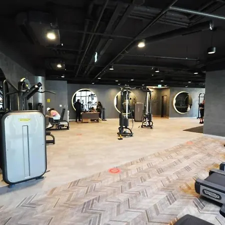 Cozy Bright W Parking, Poolviews! #237 *