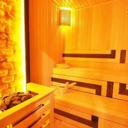 Cozy Bright W Parking, Poolviews! #237 *